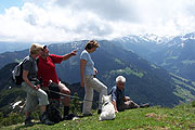 Hinauf geht es zu den Gipfeln in der Wildschönau (Foto: Marikka-Laila Maisel)